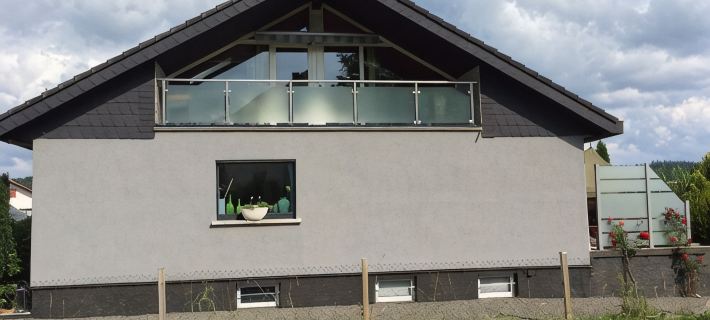 Modern and spacious attic apartment in Abtsteinach im Odenwald Hotels in Landkreis Bergstraße