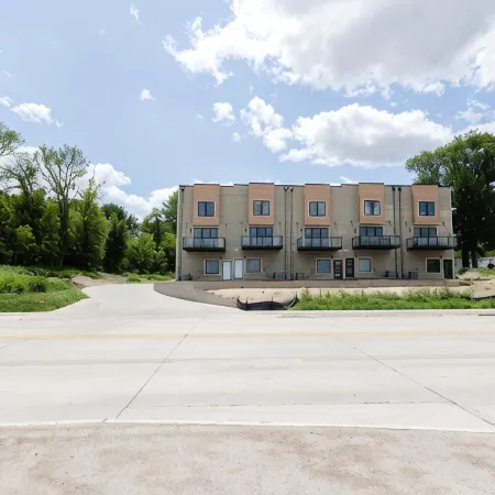 NEW CENTRAL PARK TOWNHOME w/ Golf Course view Across from Arnold's Park!