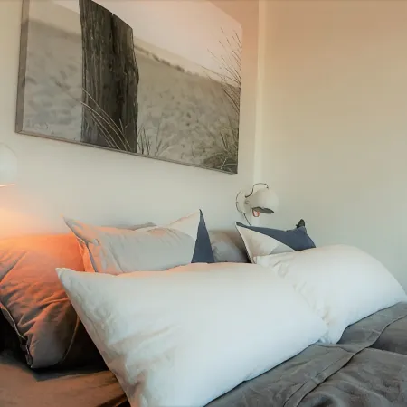 Newly renovated apartment, lake view, directly on the south beach, WLAN & beach chair included