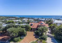 Marmaduke - an amazing beach house - Beach