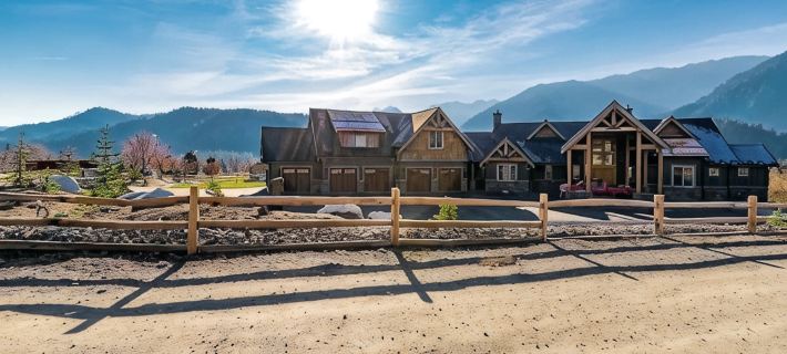 Leavenworth Chalet - 5 min to downtown ~ Amazing views of the Cascades! Hotels in Chelan County