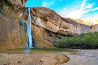 Red Rock Ranch Log Cabin: Large, Fully Furnished, 5 Bdr, sleeps 12, 3 levels
