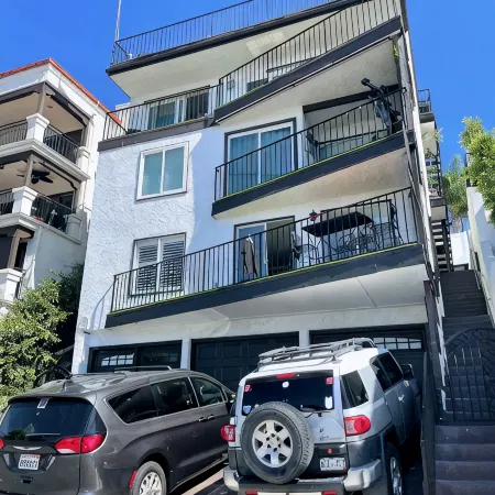 SurfView VR: Best Ocean and Pier View, 5 mins to Beach, Cozy Patio, Pet Friendly