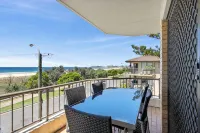 Beachfront Relaxing Getaway - Wifi