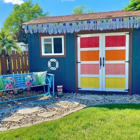 Time Traveler - Hot Tub, firepit, grill, games, and fun!