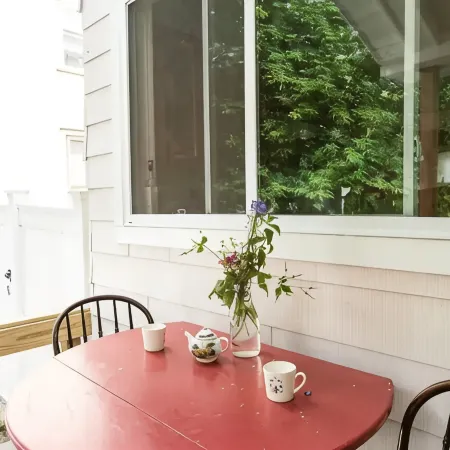 Vintage Charmer Waterfall views! sleeps 5!