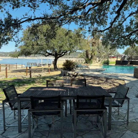 Luxury Lakefront Property and Wedding Venue