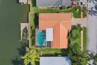 Private Home with Heated Pool and Boat Dock - Private Pool