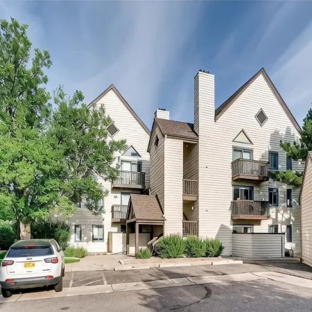 Beautiful & Cozy Studio Condo in Denver Tech Center