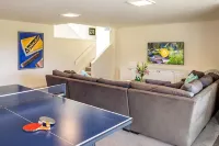 Stunning Home with Flatirons Views, 10-Min to Downtown & CU Campus!