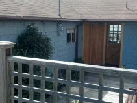 The Blue Rose Cottage - Amazing Views - Direct Beach Access - Pets Allowed Hotels in Netarts