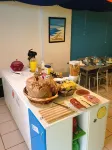 Supertubos Beach Hostel - Airport Shuttle