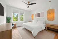 Luxury Retreat Downtown Pool Spa Sleeps 14 - สระว่ายน้ำส่วนตัว