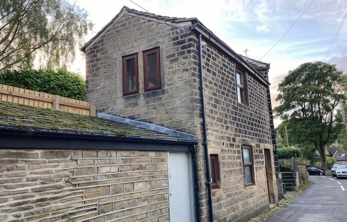 Weaver’s Den, a cosy countryside retreat
