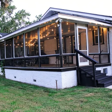3 Bedroom Cozy Home with the Perfect Patio