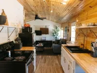 Cozy Dumplin' RRG - Warm & Modern Stay in RRG/Auxier Hotels in Wolfe County