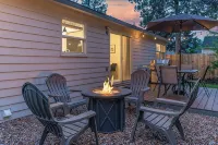 Centrally located to everything you want to do in Bend! - บังกะโล