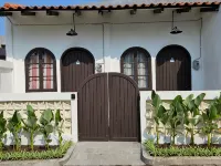 Cute Room at Pondok Raima SYARIAH Hotels in Gresik Regency