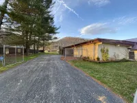 Morning View Ranch- Red River Gorge- Indoor Pool open March-Nov. Pet friendly. - 3-Star