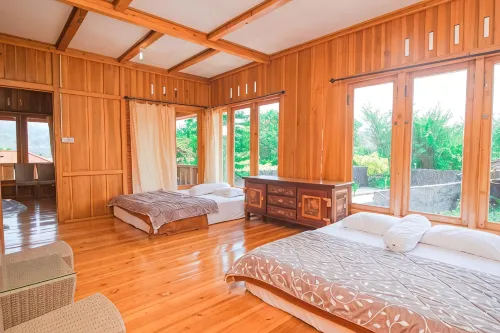 Villa Watu Emas 3 - مسبح خاص