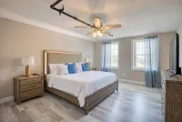 902 Howard Lofts Hotels in 