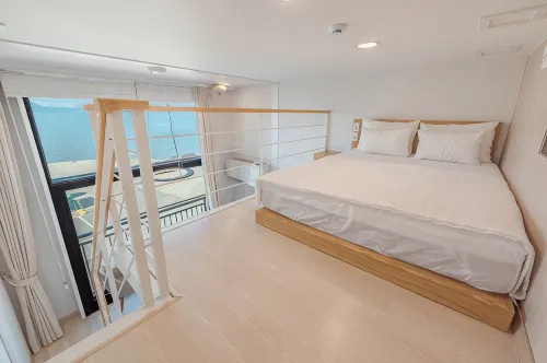 Yeosu Alamer Spa Pension