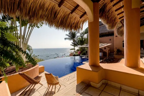 Luxurious Oceanfront Villa - Steps from Manzanillo Beach - Best View in Puerto