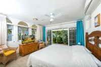 Oceanfront Villa, private pool, gazebo, great diving and snorkeling steps away - Biệt thự