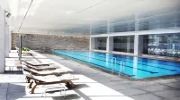 Rolling Hills Hotel - Pool