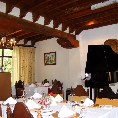 Mansion del Cupatitzio