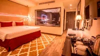 Carnelian Muscat - Airport Hotel