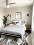 Marina View/Rooftop deck! Walk to Silver Beach/downtown! 2 Restaurants nextdoor - balcony