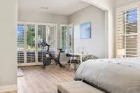 Newly Remodeled PGA West Golf Course Estate with Private Pool and Jacuzzi! - 3 stjerner