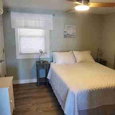 Oceanfront Condo #2 prime location w/ amazing views Rooms