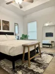 Luxury 1-bedroom apartment in McAllen near major  Hospitals , WiFi, AC - Homestays