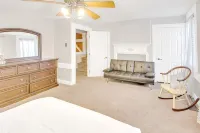Northern Liberties Epic Retreat-Huge Yard/Fire Pit - บังกะโล
