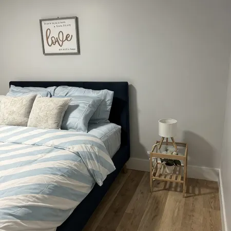 Charming 1-bedroom apartment in enchanting Moncton with WiFi