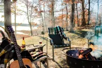 Lakeside Log Cabin + Hot Tub - Chalets