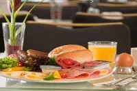 Trip Inn Klee am Park Wiesbaden - Desayuno