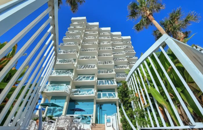 Bahama House - Daytona Beach Shores