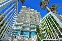 Bahama House - Daytona Beach Shores