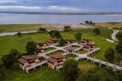 Rhino and River Wildlife Retreat & Spa, Pobitora-SLH-A Small Luxury Hotel Hotel di 