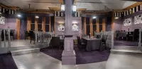 Number 44 Hotel & Bar - พร้อมอาหารเช้า