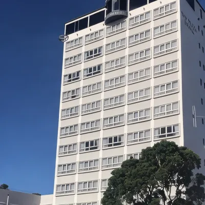 Bay Plaza Hotel Hotels near Oriental Bay Beach