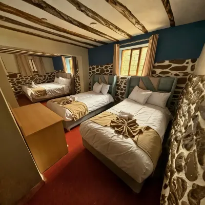Andenes Del Inca Hotels near Ollantaytambo