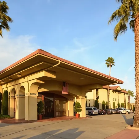 Best Western Plus Executive Inn  Suites