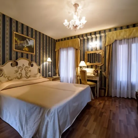 Hotel Città di Milano Отели рядом с достопримечательностью «Остров Мурано»