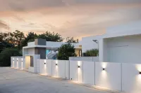 Luca Pool Villa - مطابخ