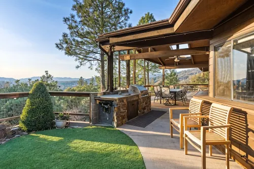 Mountain Oasis! Indoor Hot Tub, Game Room, VIEWS! - Boutique