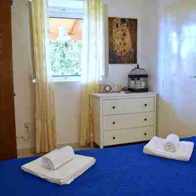 Outdoor oasis -apartment, close to center of Hvar Rooms